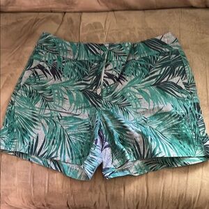 Ann Taylor Tropical Green Leaf Print Women's Shorts